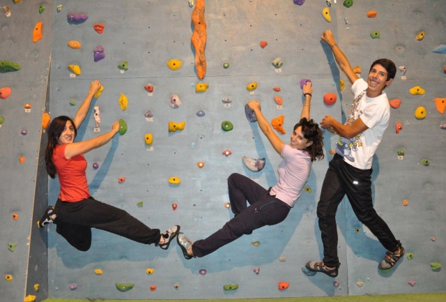  Gimnasio 